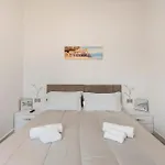Center Luxury 3 דירה *