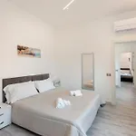 Center Luxury 3 דירה *