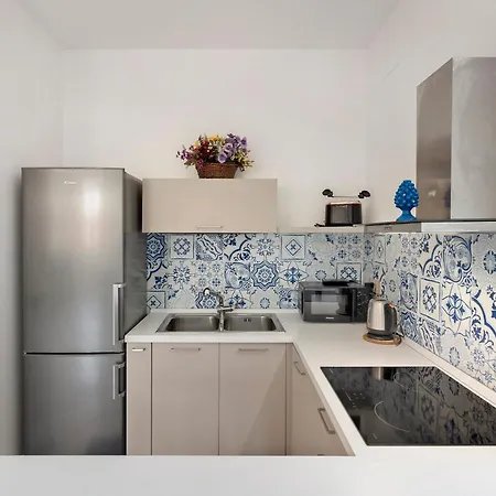 Center Luxury 3 דירה סורנטו