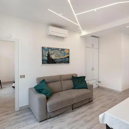 Apartment Center Luxury 3 *