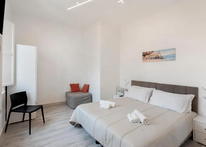 Center Luxury 3 דירה *