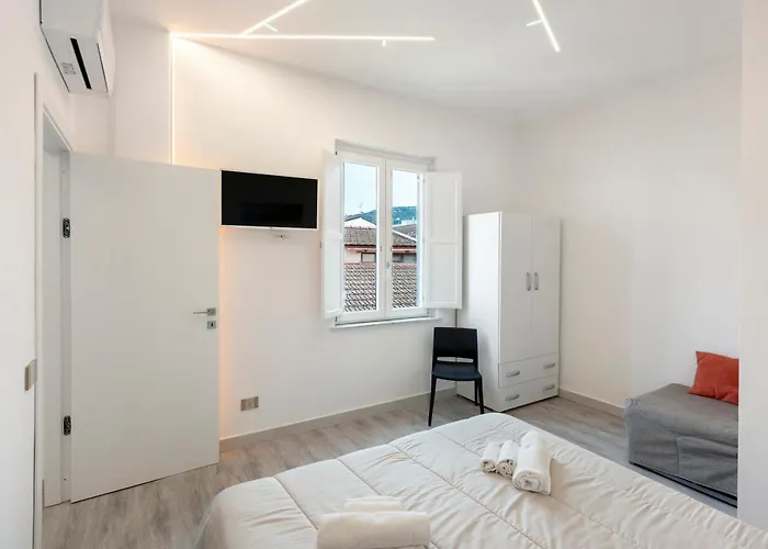 Center Luxury 3 דירה