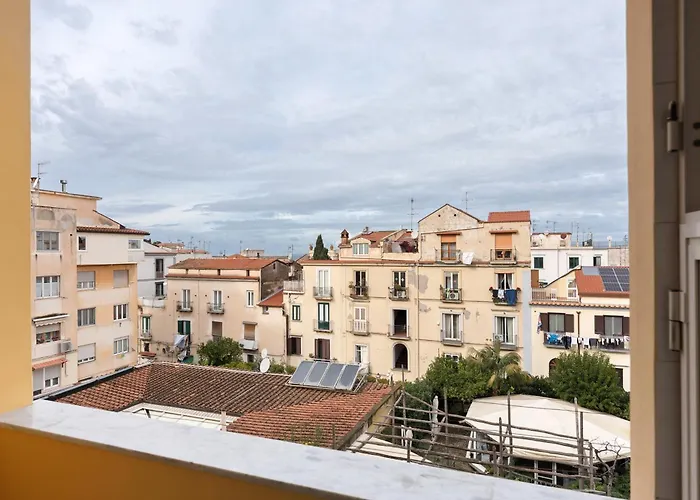 Center Luxury 3 דירה *